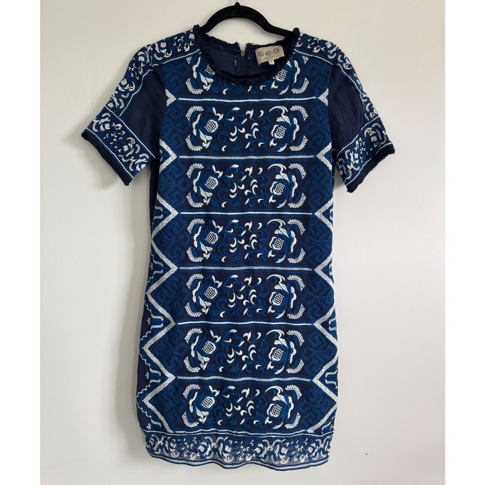 Sea New York Blue Embroidered Eyelet Lace Mini Dress Short Sleeve Size 4